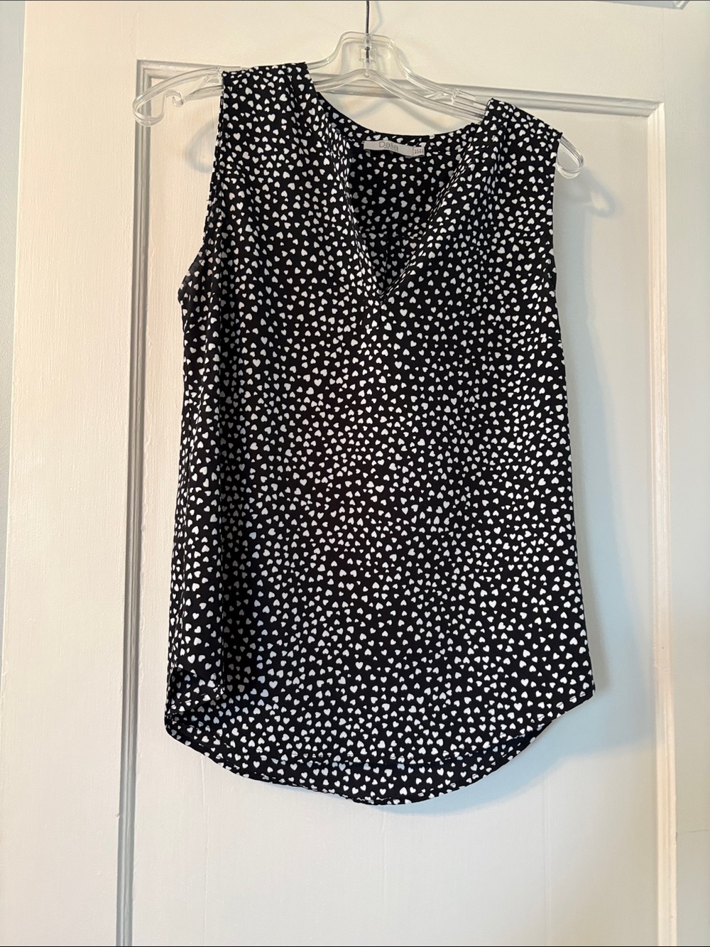 Black Heart Print V-Neck Sleeveless Cami